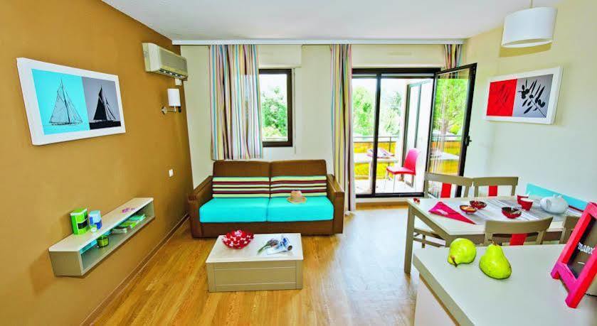 Residence Pierre & Vacances Les Jardins Ombrages Mandelieu Εξωτερικό φωτογραφία